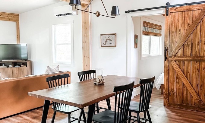 Nashville Cabin | Lakeside Cabin - Serene Retreat with Lake Monroe Views + Wraparound Deck