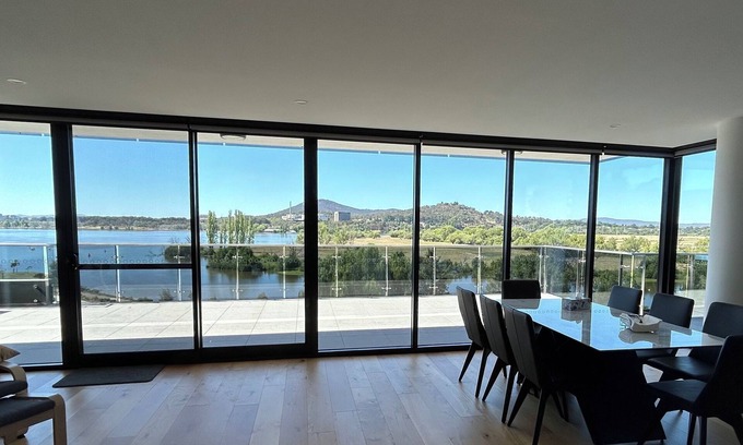 Kingston Apartment | Lakeside Special