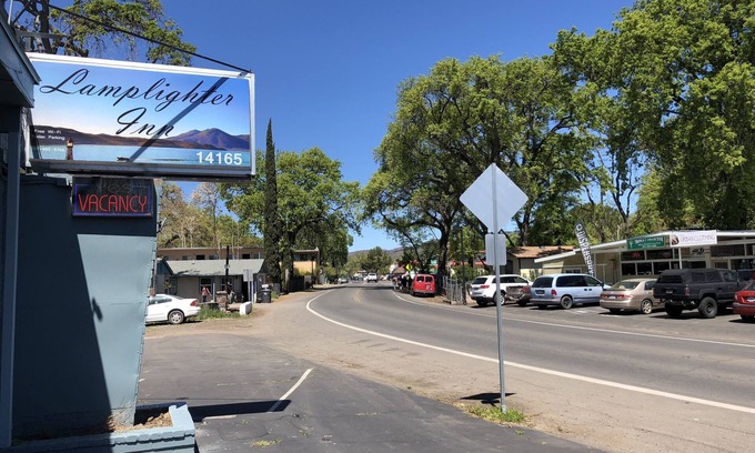 Clearlake Hotel | Lamplighter Motel