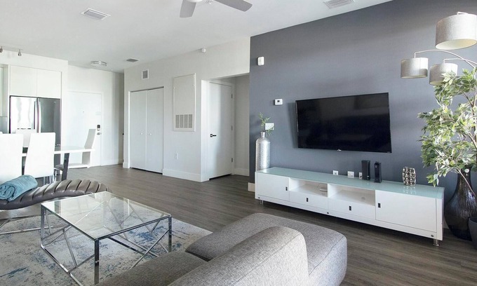 Port Tampa City Apartment | Landing | Amazing 3BD, Gym, Clubhouse