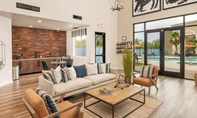 Tortolita Apartment | Landing at Equestrian - 2 Bedrooms in Countryside
