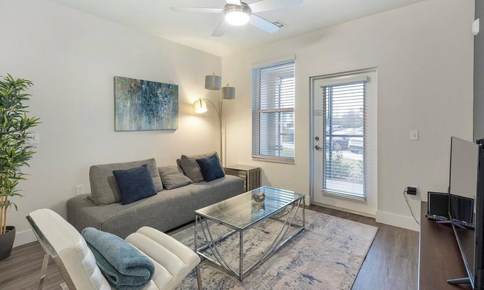 Port Tampa City Apartment | Landing | Beautiful 1BD, Gym, Clubhouse