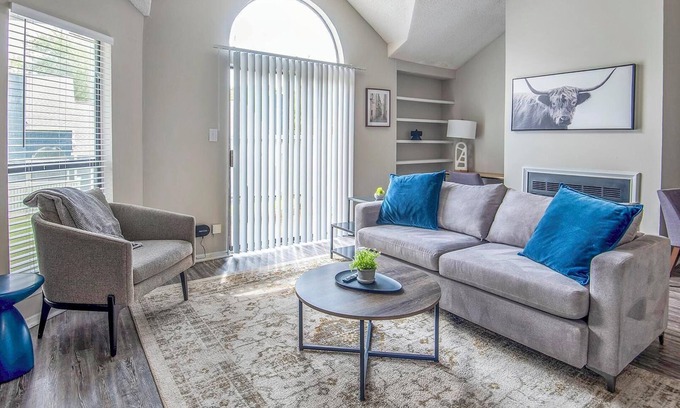 Cordova Apartment | Landing | Chic 2BD, Gym, Pool