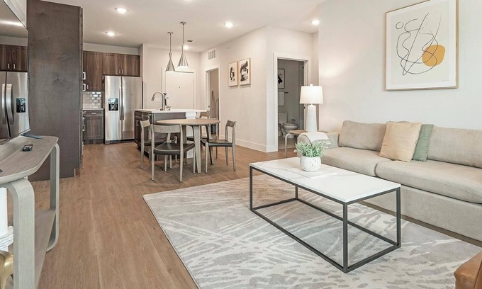 Seguin Apartment | Landing | Modern 2BD, Pool, Gym