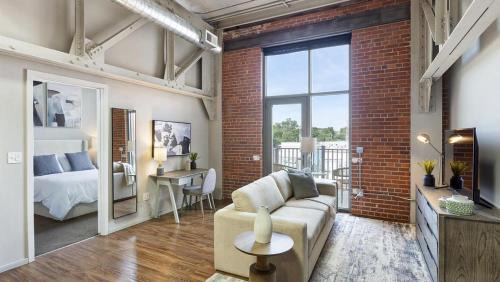 Southeast Omaha Apartment | Landing Modern Apartment with Amazing Amenities (ID9909X36)