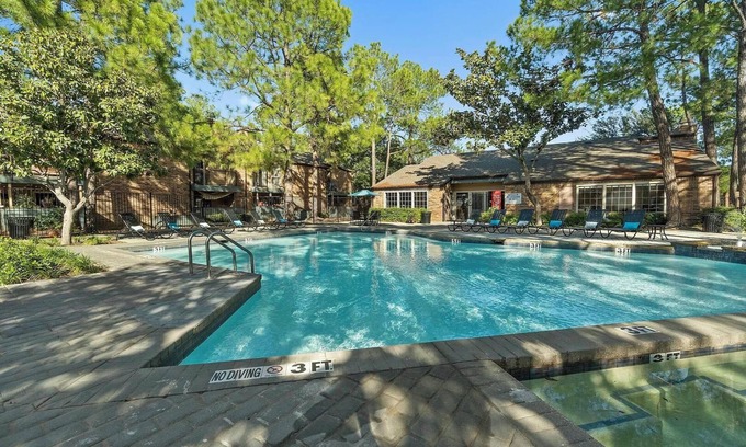 Denton Apartment | Landing | Stylish 2BD, Pool, Courtyard