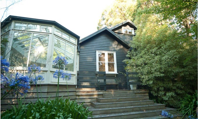 Red Hill House | Langdons - In the heart of Red Hill where you can walk to Restaurants & Shops