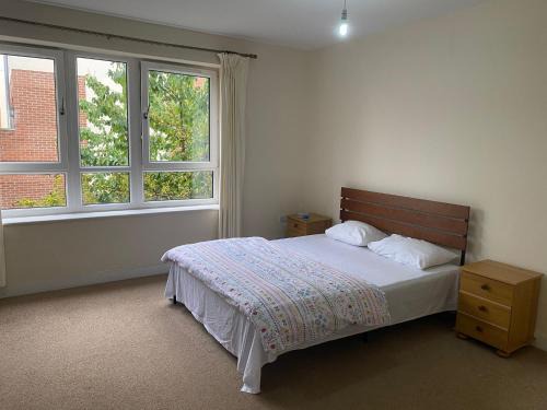 Bletchley Villa | Langham Lake House Milton Keynes