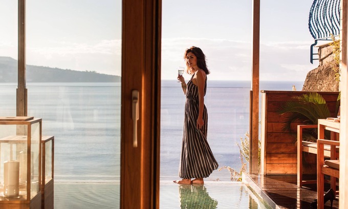 Meta House | Laqua by the Sea