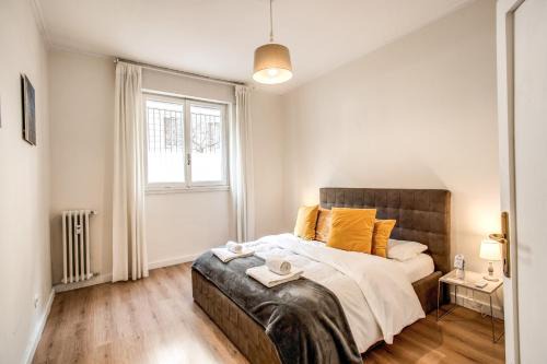 San Giovanni Apartment | Large Apartment in San Giovanni A