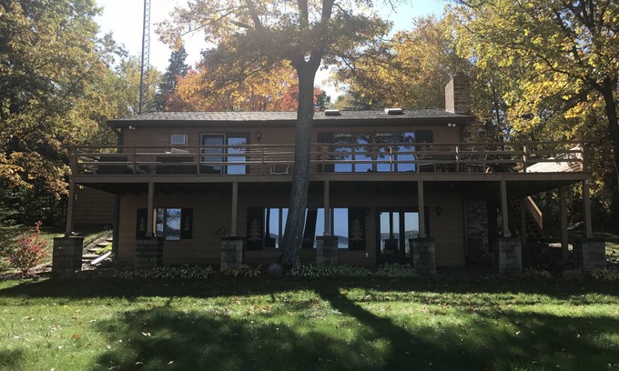 Nisswa House | Large Lake House With Sugar Sand Beach!