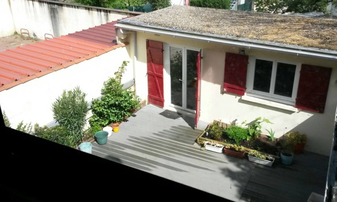 Talence Bed & Breakfast | Large room in a shared flat near Bordeaux-centre (Talence) and universities