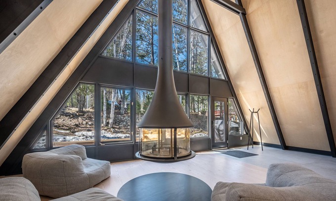 Mont-Tremblant Ski Chalet | Large Swiss-style chalet