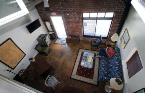 Macon Apartment | Large Unique Ground Floor Loft with Parking #1