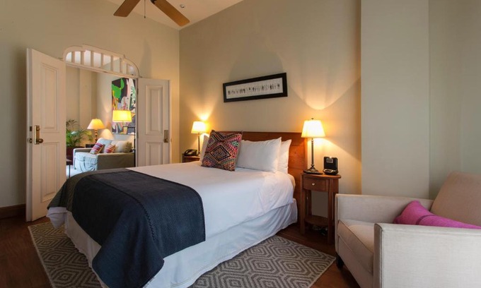 Casco Viejo Hotel | Las Clementinas