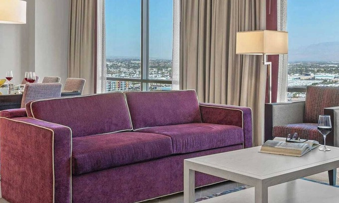 Las Vegas Apartment | Las Vegas Grand Prix 5-day 2 Bedroom Presidential Reserve Suite !
