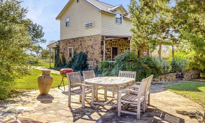 Bandera Bed & Breakfast | Last Outpost Bandera Ranch House