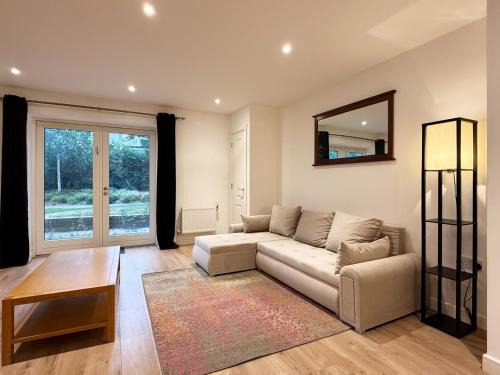 Merton Apartment | Laura's modern 1 bed apartment in Wimbledon