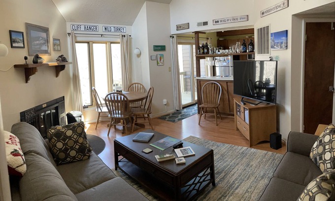 Wintergreen Condo | Laurelwood Condo, Walk to Slopes, The Market & Restaurants + NFL Sunday Ticket