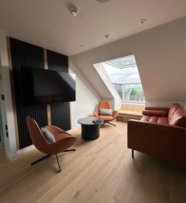 Falkirk Apartment | Laurieston Penthouse
