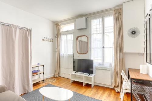 Notre-Dame Apartment | Le Chat Botté - Versailles