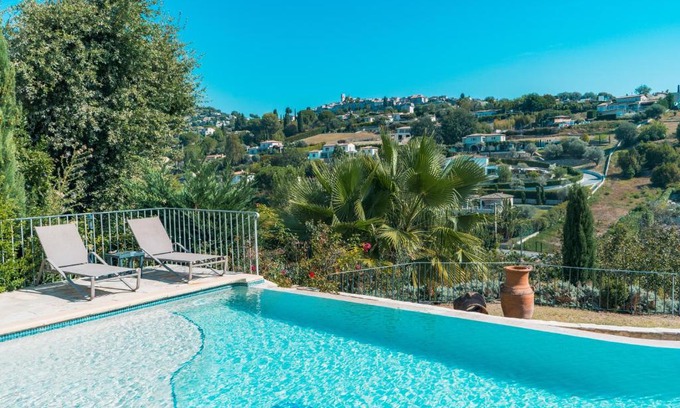 Saint-Paul-de-Vence Bed & Breakfast | Le Mas des Amandiers