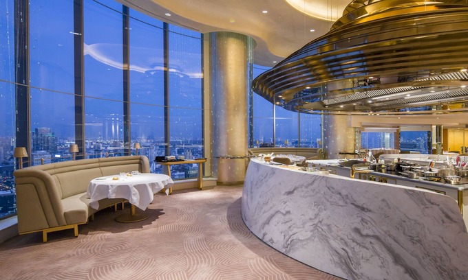 Bang Rak Hotel | lebua at State Tower