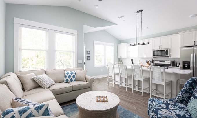 Corolla Light Condo | Legacy Beach Club at Whalehead - Corolla OBX