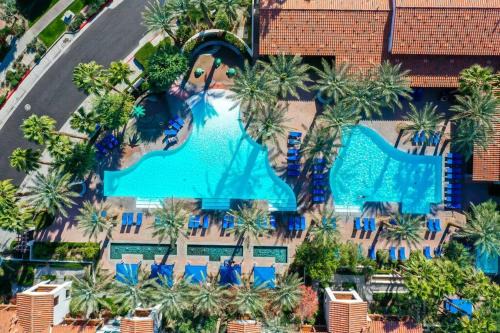 La Quinta Apartment | Legacy Villas 1 BR 1 Story Kitchen Resort Pools Gym