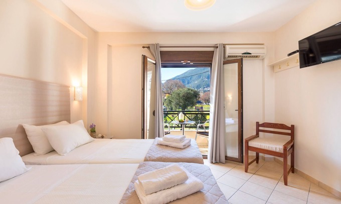 Ipsos Apartment | Lemon Tree Corfu Apartments by Konnect