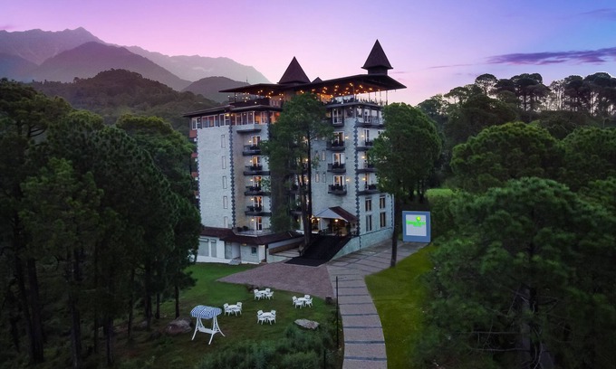 McLeod Ganj Hotel | Lemon Tree Hotel Mcleodganj