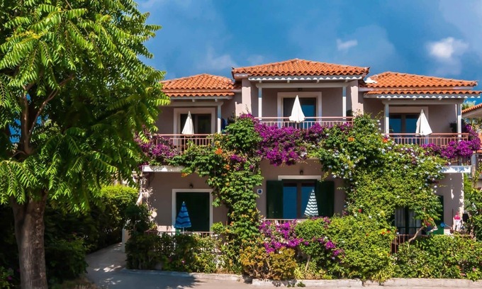 Porto Koukla Hotel | Lemonia Accommodations