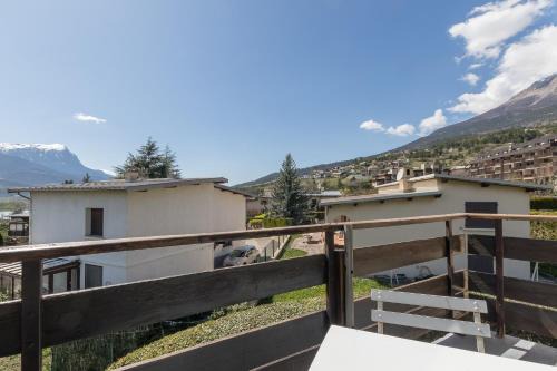 Embrun Apartment | Les 4 Soleils - Jolie vue montagnes