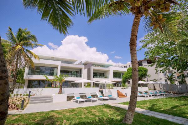 Pointe aux Biches Hotel | Les Estivales Beachfront by Lov