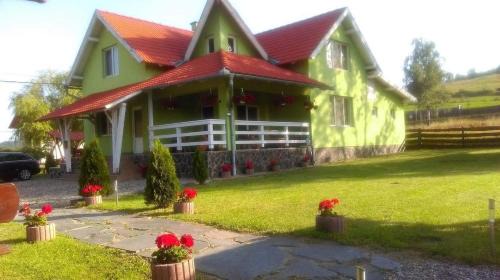 Praid Bed & Breakfast | Levi Panzio