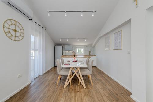 Kastela Apartment | Light Loft apartment