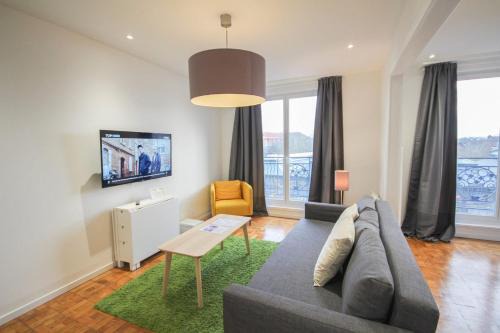 Wazemmes Apartment | Lille Wazemmes- Appartement avec balcon et vue