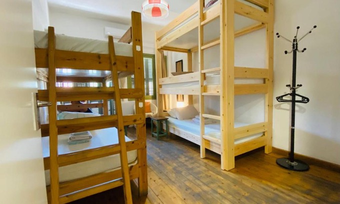 Limassol Hostel | Lima Sol House
