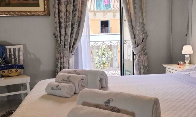 Lipari Historic Centre Bed & Breakfast | Lipari Suite