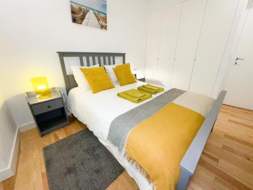 Santos Apartment | Lisbon Charming Santos Apartment w/Patio