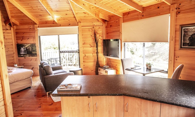 Taranna Cottage | Little Norfolk Bay Events and Chalets