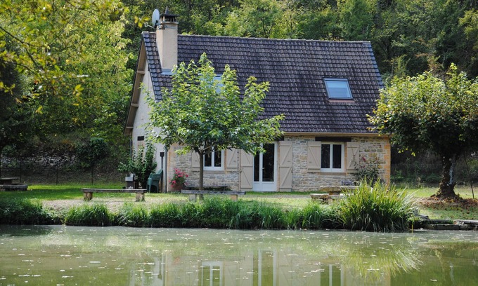 Auriac-du-Perigord House | Little paradise for the holidays