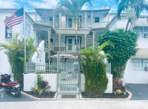 Central Beach Hotel | Little Paris by the ocean self check in