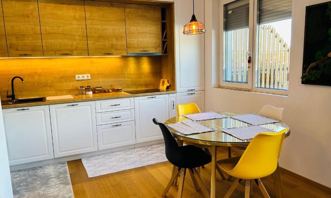 Floresti Apartment | Lizz Panoramic Residence