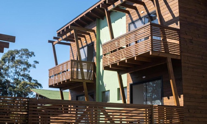 Praia do Rosa Cabin | Local da Lagoa Chalés e Lofts
