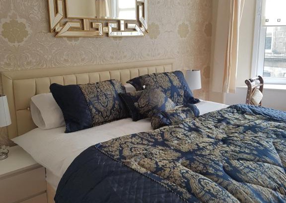 Dumbarton Apartment | Loch Lomond Apartments