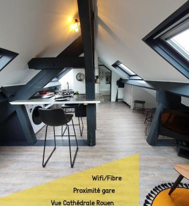 Gare-Jouvenet Apartment | Lodge de la Gare Vue Cathédrale