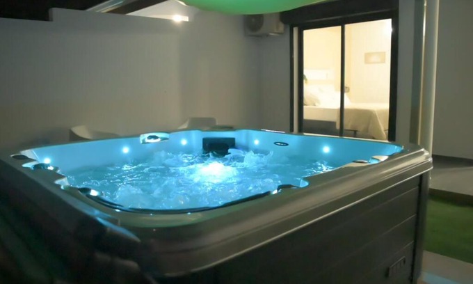 Matoury Apartment | Lodge Palmeraie & son Jacuzzi exclusif