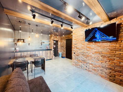 Dnipro Apartment | LOFT в RIVER PARK з джакузі