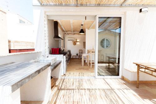 L'Ametlla de Mar Apartment | Loft Alguer II con terraza, barbacoa y chimenea